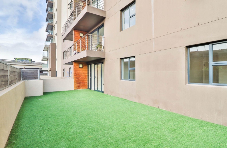 2 Bedroom Property for Sale in Zonnebloem Western Cape